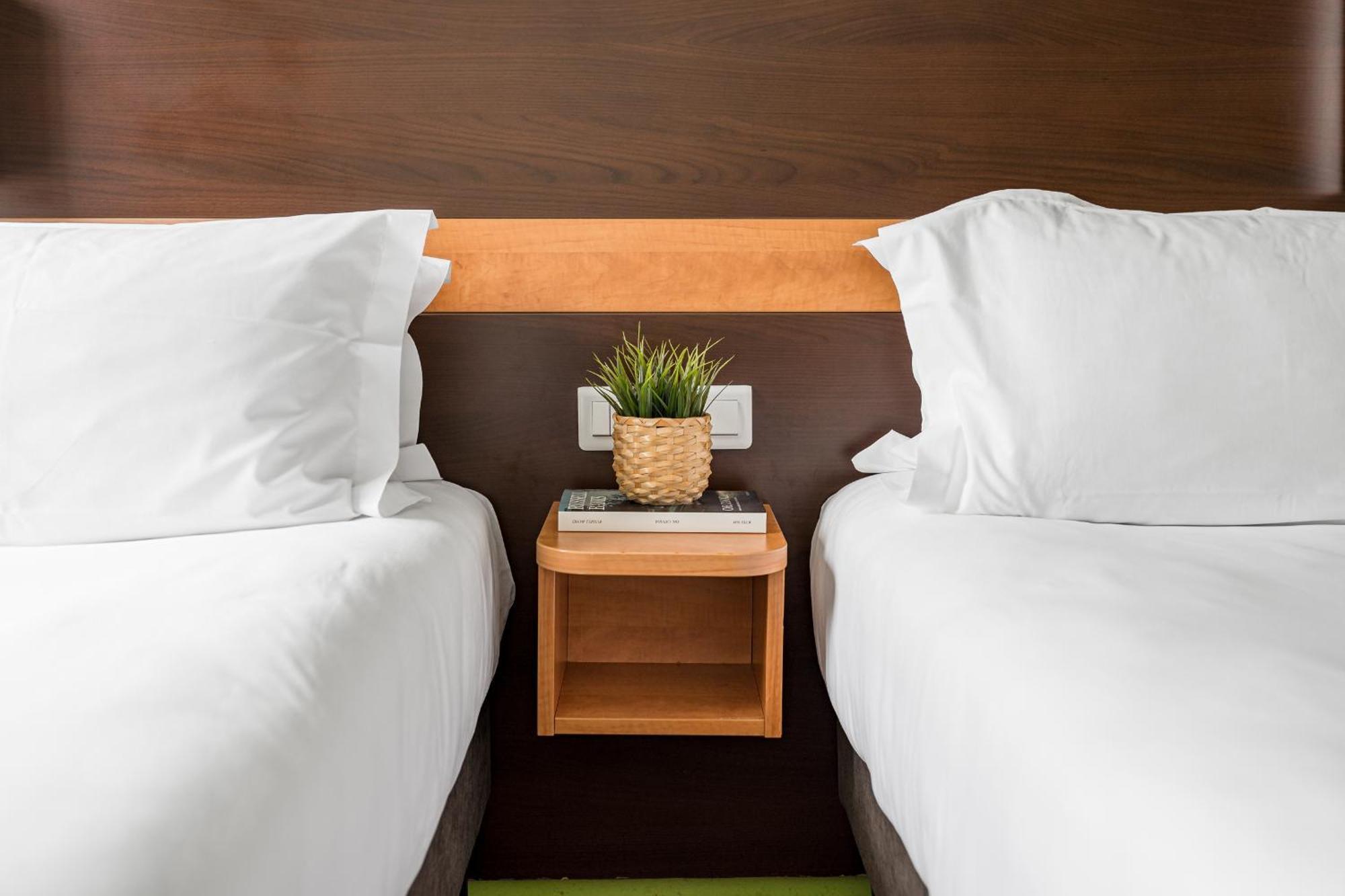พรีมิเย คลาส ลียง ซองทร์ การ์ฺ ปาร์ตดิเยอ โฮเทล Hotel ภายนอก รูปภาพ
